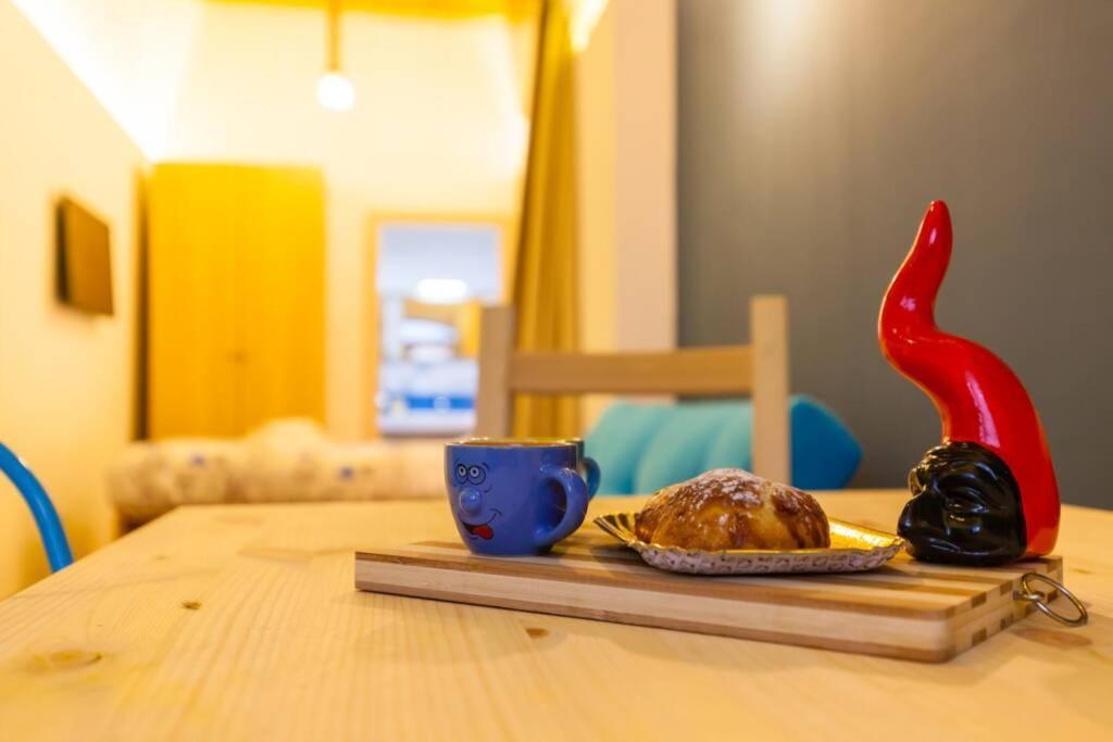 Limoncello Loft House,in The Heart Of Naples! * Naples