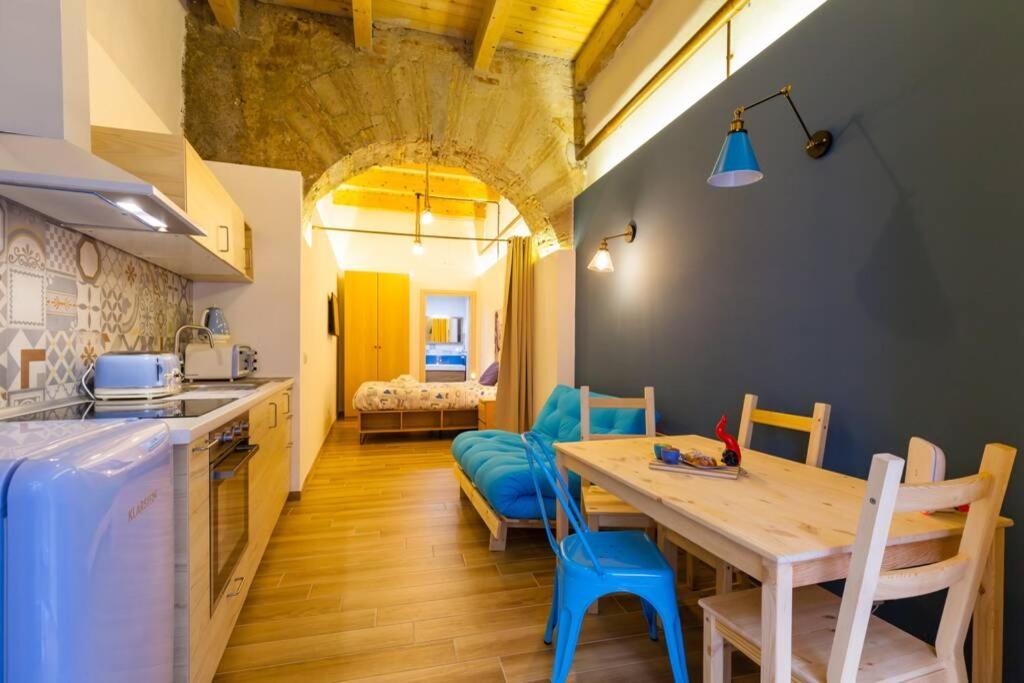Limoncello Loft House,in The Heart Of Naples! Apartment *