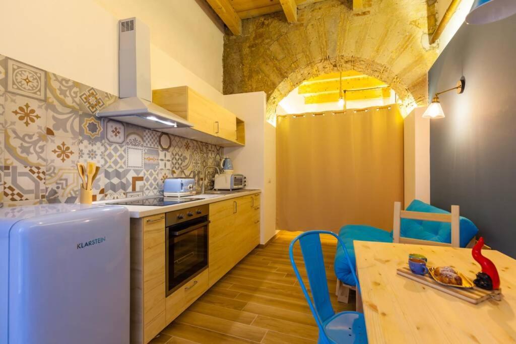 Apartment Limoncello Loft House,in The Heart Of Naples!
